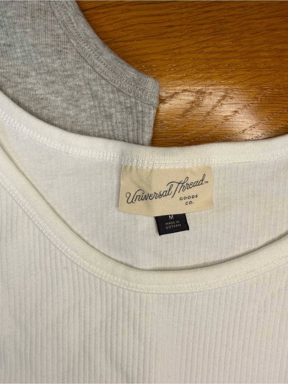 Universal Thread Ribbed Tank Top 2 Pack Gray White Size M NWOT - Picture 4 of 5
